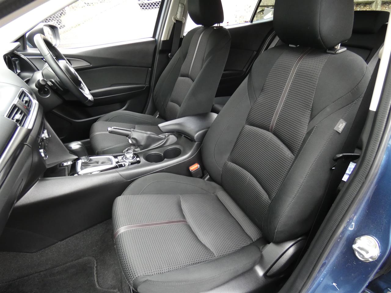 2019 Mazda AXELA