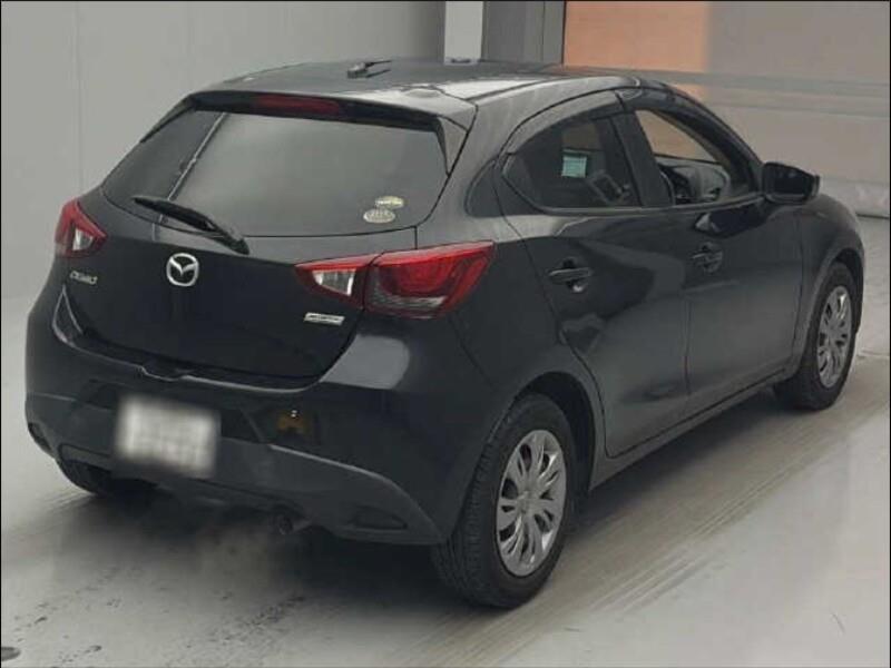 2016 Mazda DEMIO