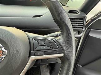 2017 Nissan SERENA - Thumbnail
