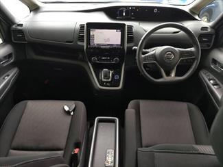 2018 Nissan SERENA - Thumbnail