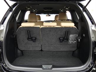 2015 Toyota Estima - Thumbnail