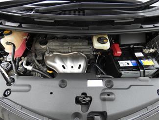 2015 Toyota Estima - Thumbnail