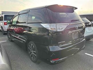 2015 Toyota Estima - Thumbnail