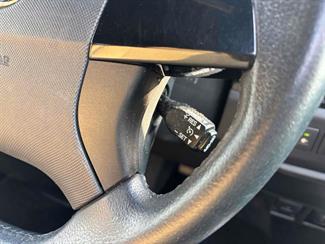 2015 Toyota Estima - Thumbnail