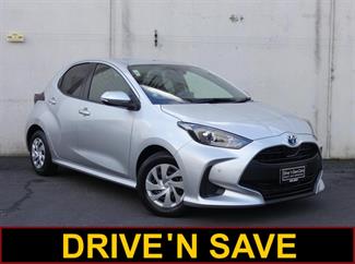 2021 Toyota YARIS - Thumbnail