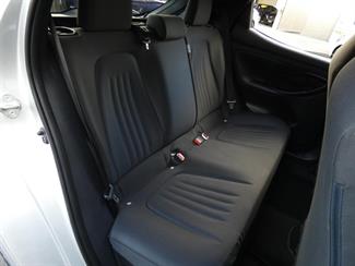2021 Toyota YARIS - Thumbnail