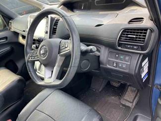 2017 Nissan SERENA - Thumbnail