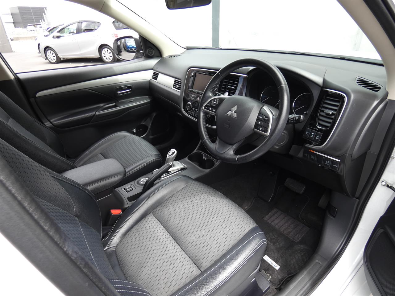 2017 Mitsubishi OUTLANDER