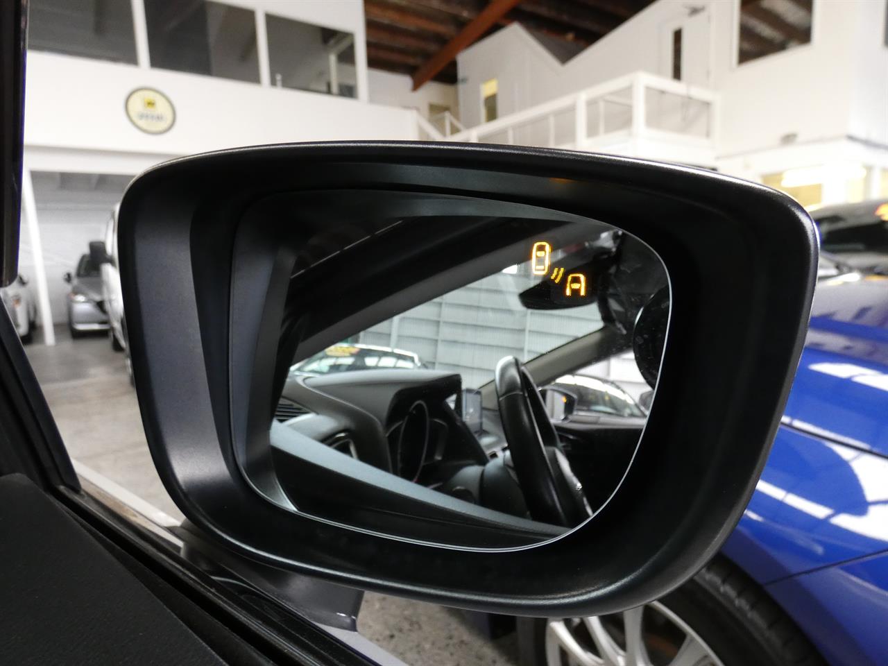 2015 Mazda AXELA