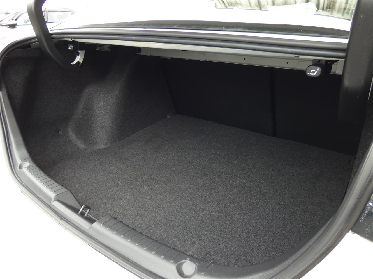 2015 Mazda AXELA