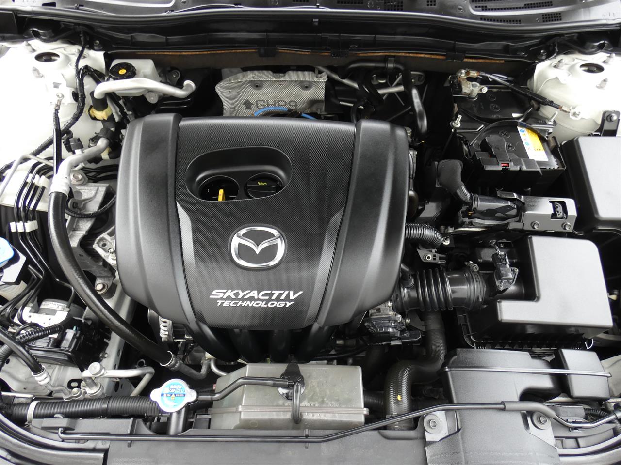 2015 Mazda AXELA