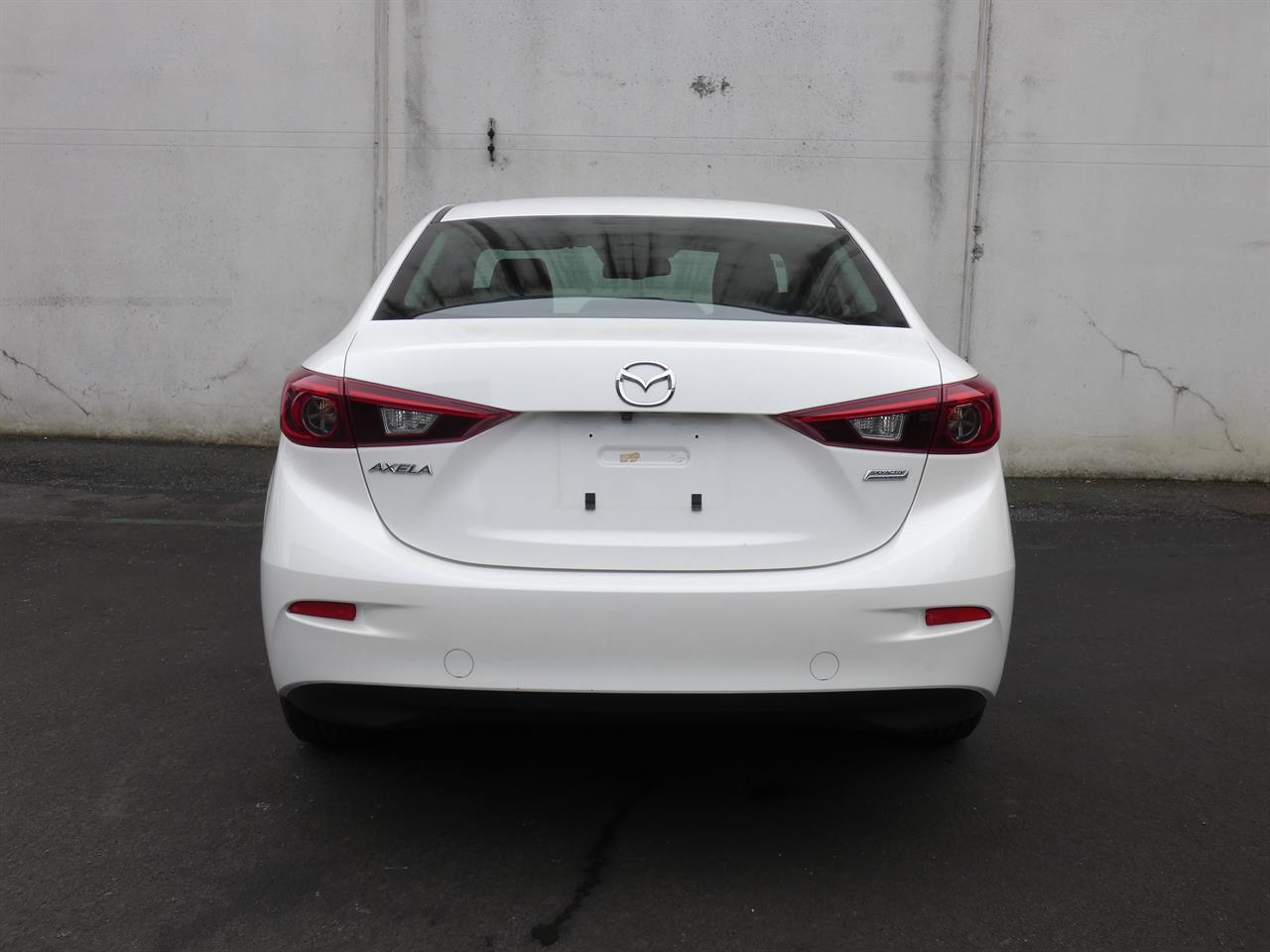 2015 Mazda AXELA