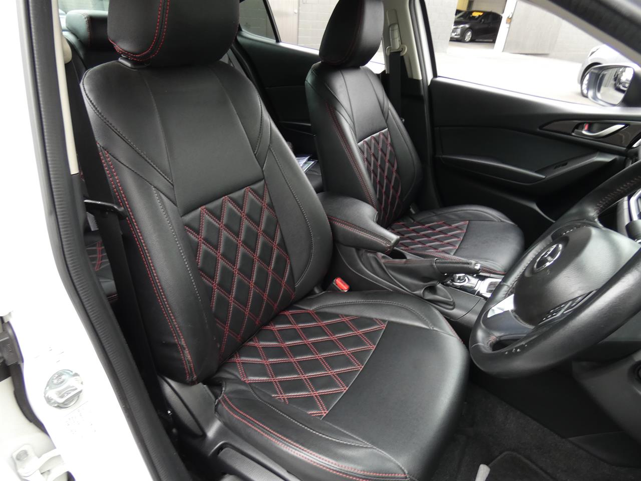 2015 Mazda AXELA