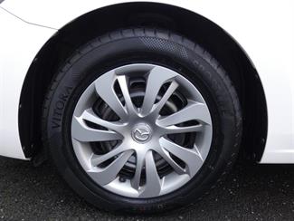 2020 Mazda 2 - Thumbnail
