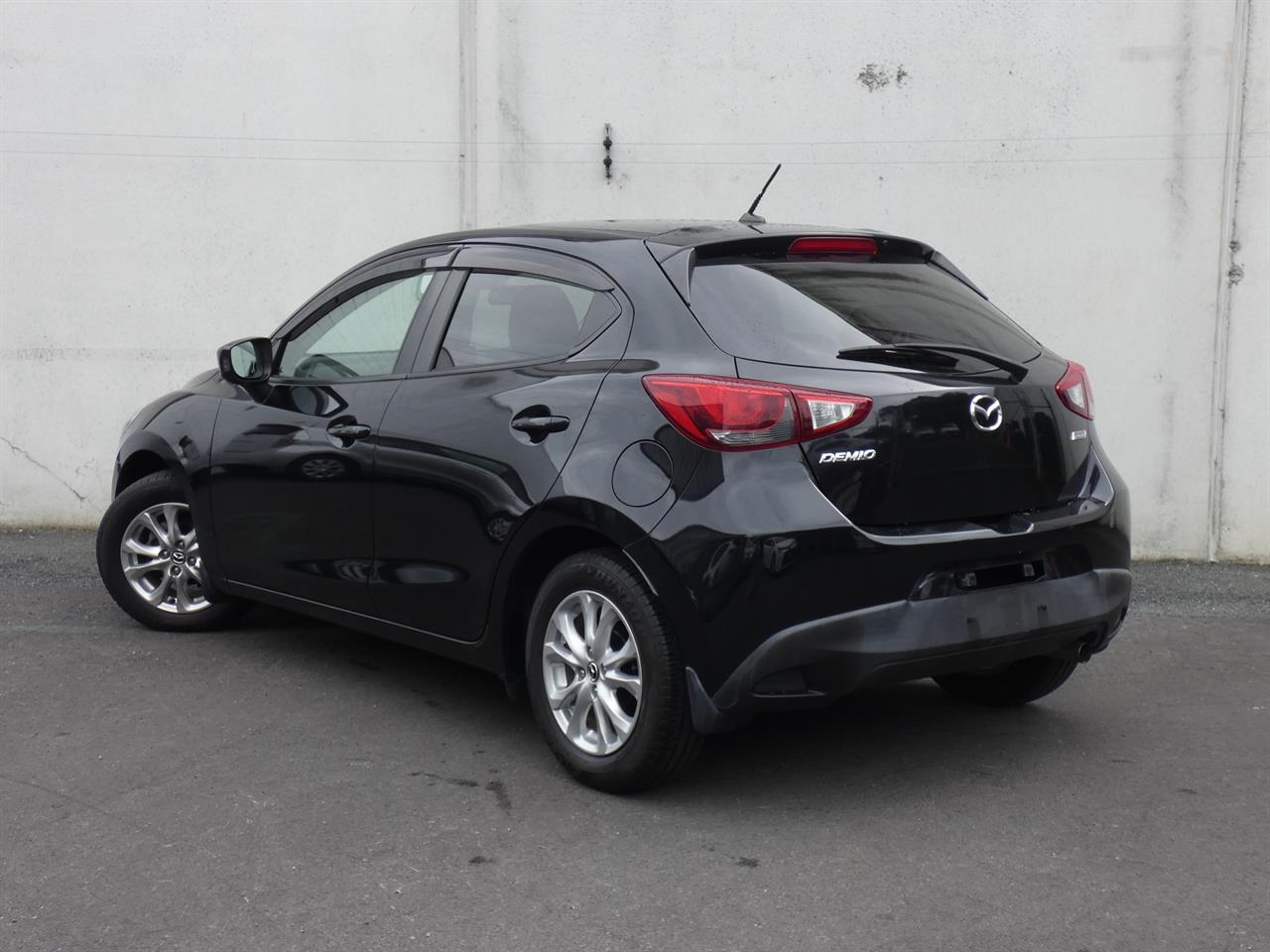 2015 Mazda DEMIO
