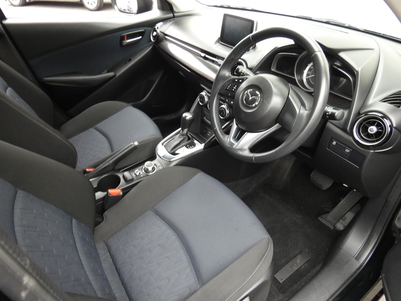 2015 Mazda DEMIO