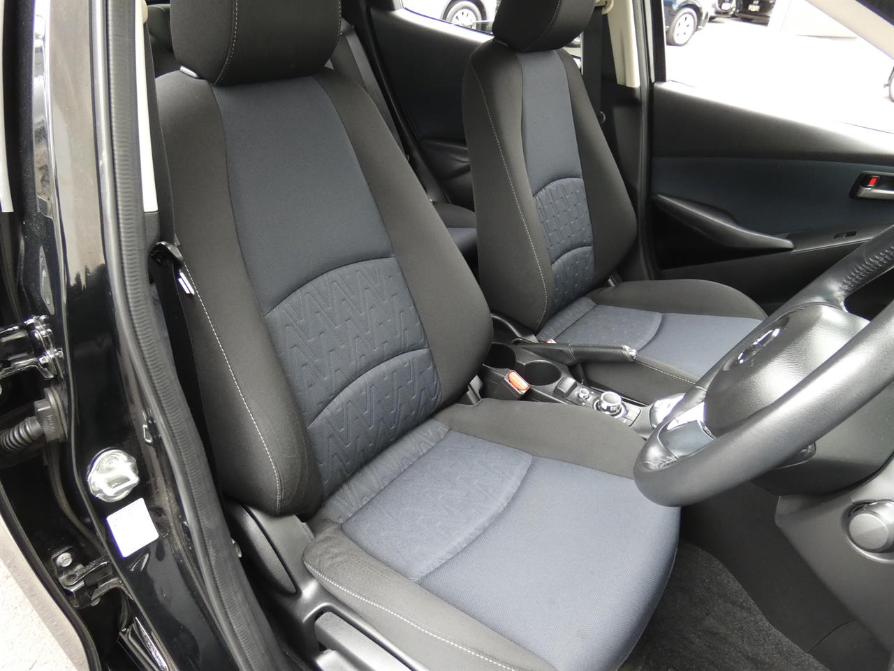 2015 Mazda DEMIO