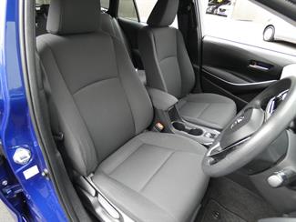 2020 Toyota COROLLA - Thumbnail