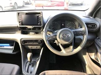 2020 Toyota YARIS - Thumbnail