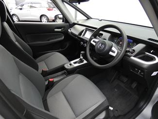 2021 Honda FIT - Thumbnail