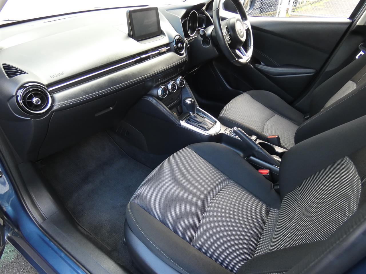2018 Mazda DEMIO