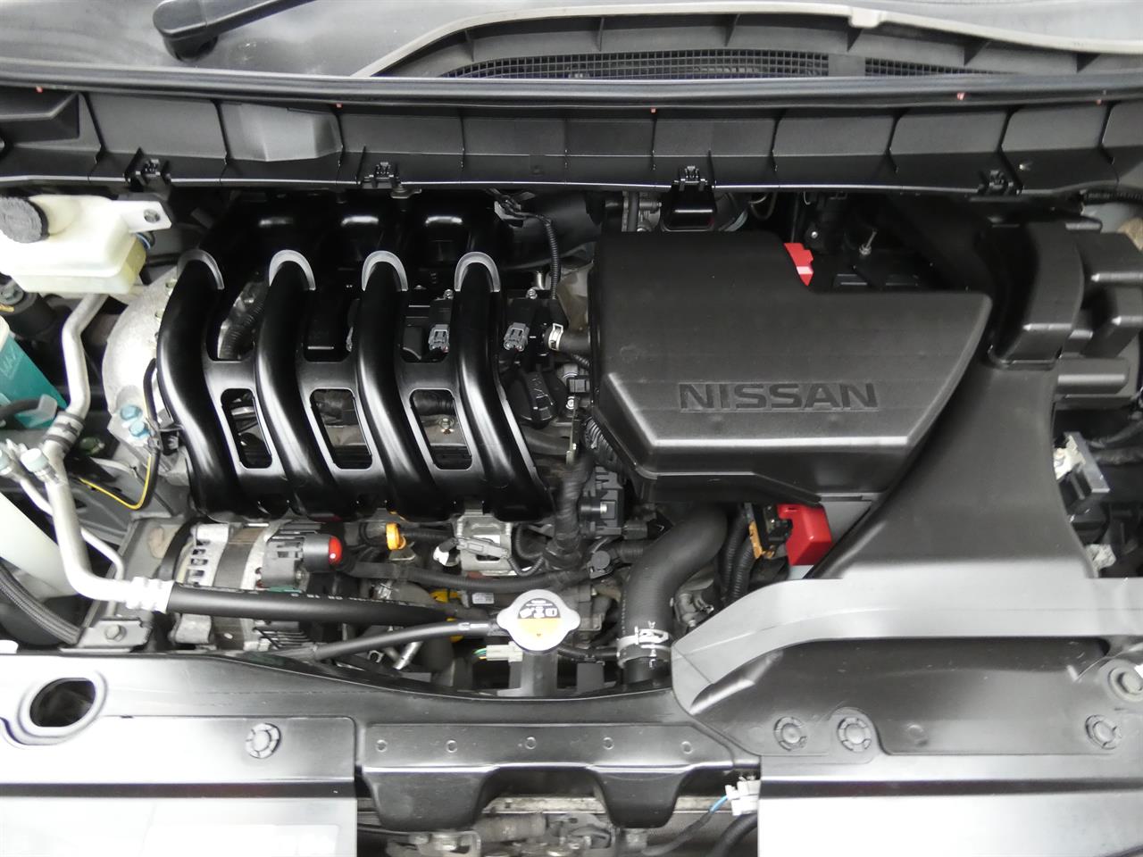 2017 Nissan SERENA