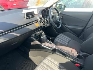 2020 Mazda 2 - Thumbnail