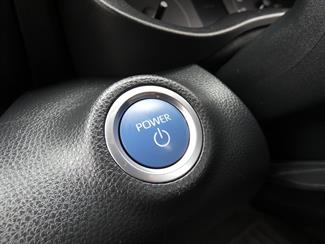 2022 Toyota YARIS - Thumbnail