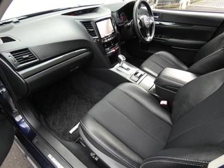 2014 Subaru Legacy - Thumbnail