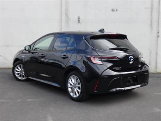 2020 Toyota COROLLA - Thumbnail