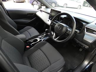 2020 Toyota COROLLA - Thumbnail