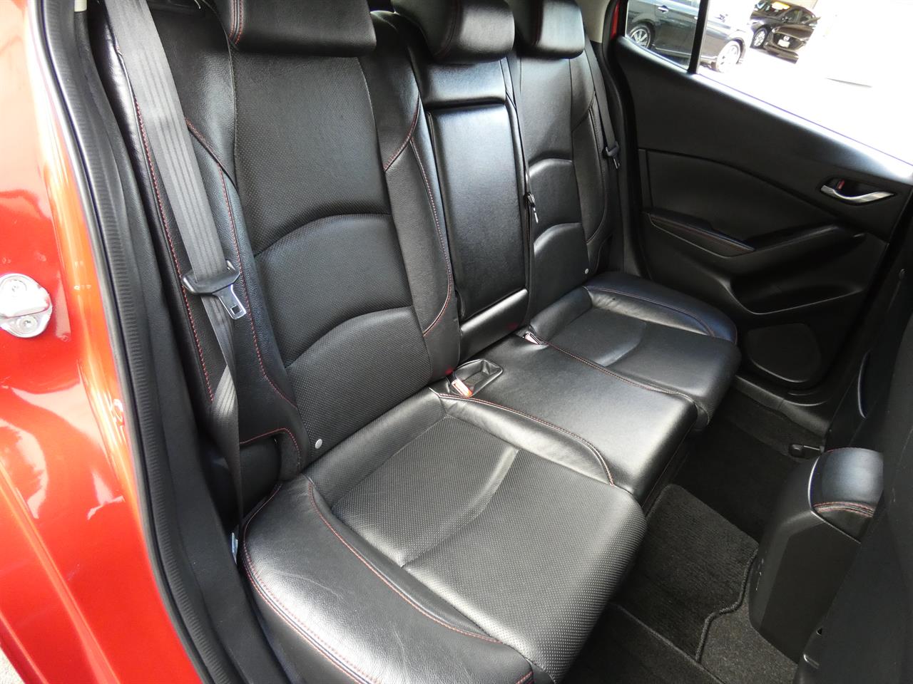 2016 Mazda AXELA