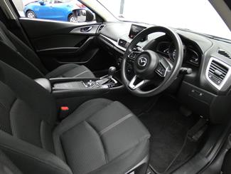 2018 Mazda Mazda3 - Thumbnail