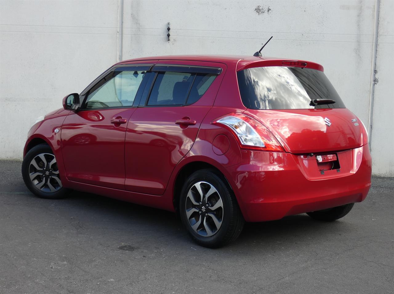 2014 Suzuki SWIFT
