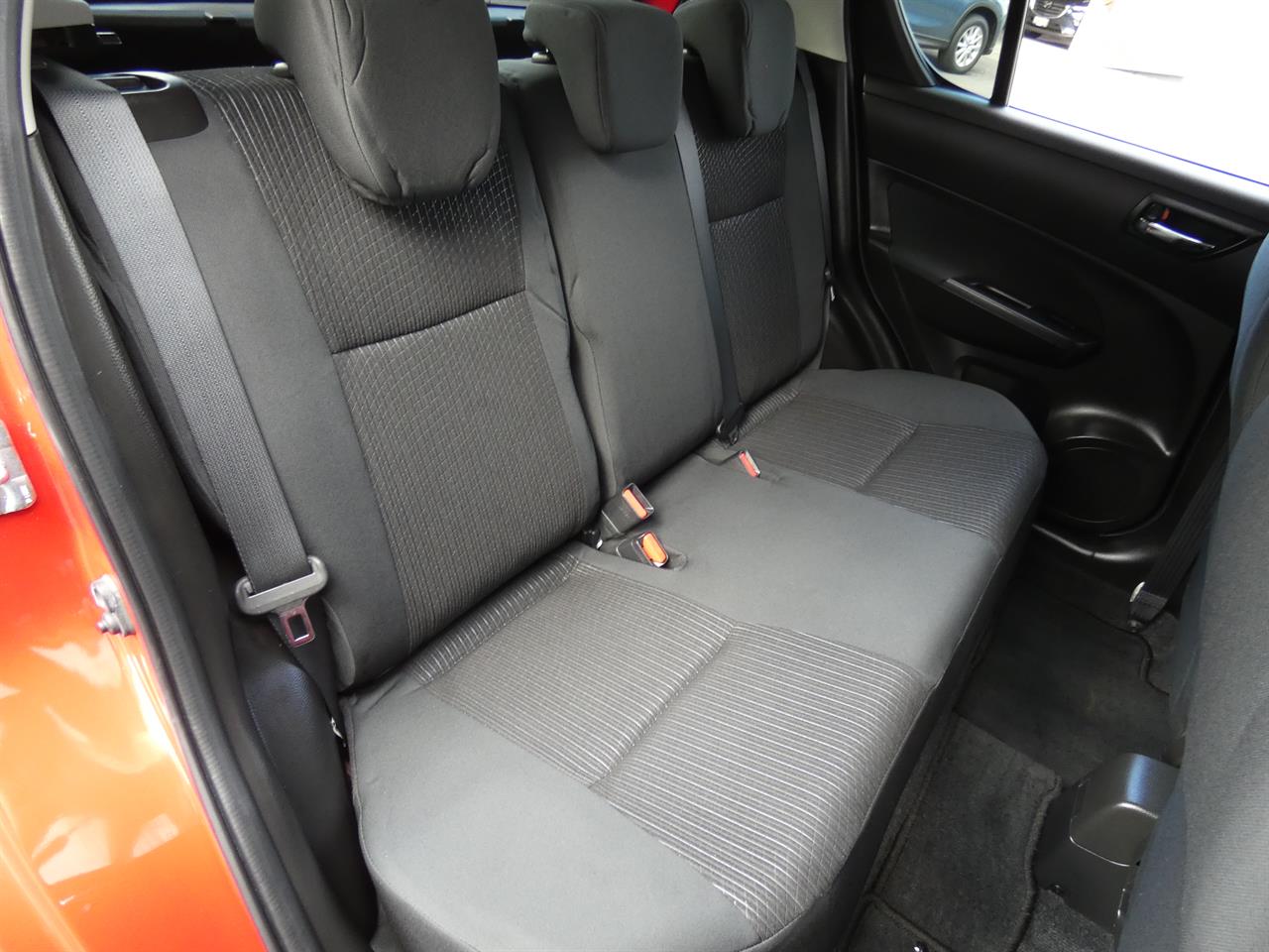 2014 Suzuki SWIFT