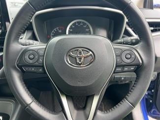 2020 Toyota COROLLA - Thumbnail