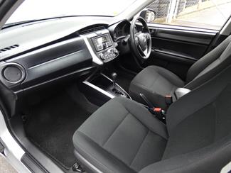 2021 Toyota COROLLA - Thumbnail