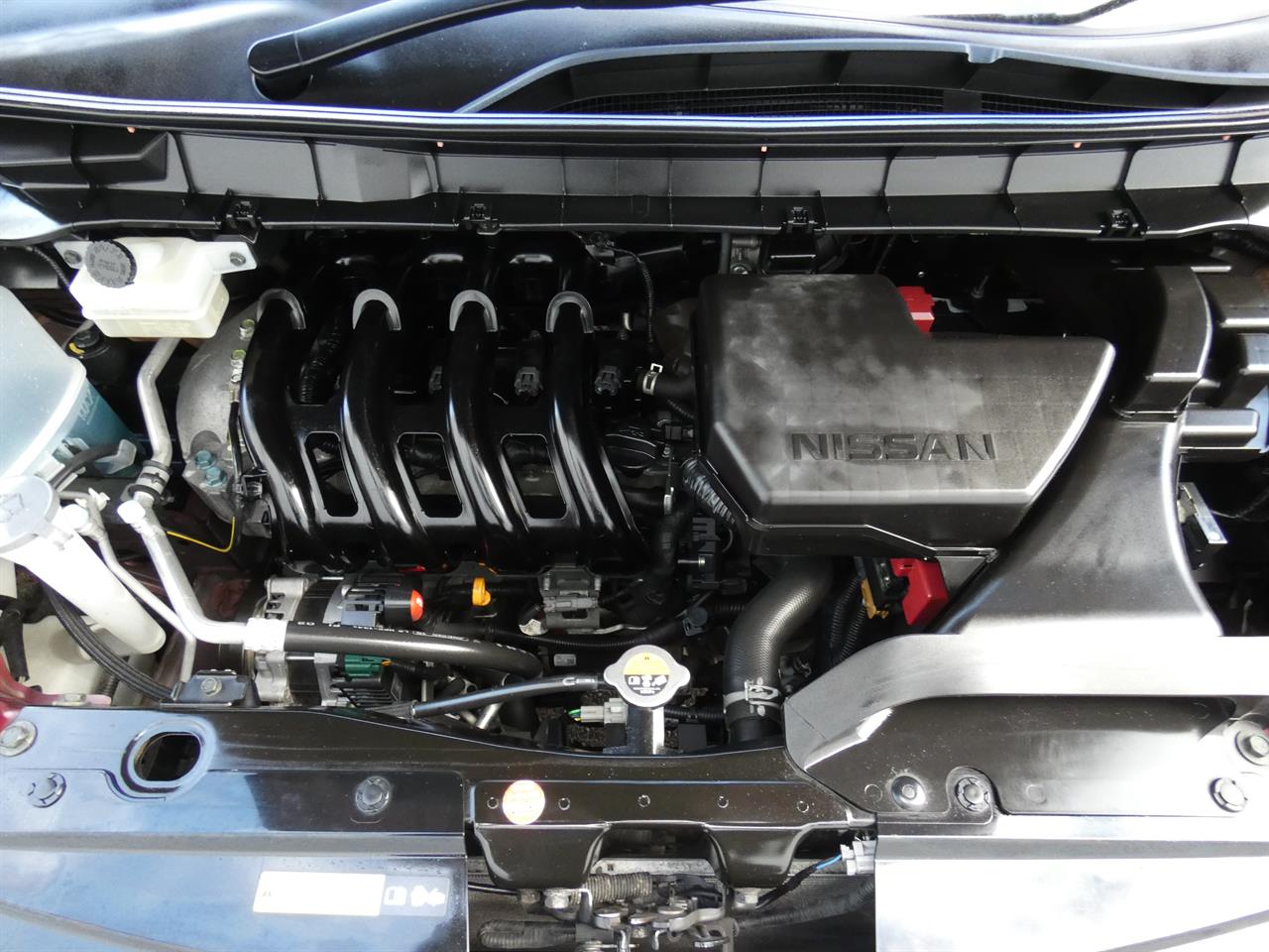 2016 Nissan SERENA