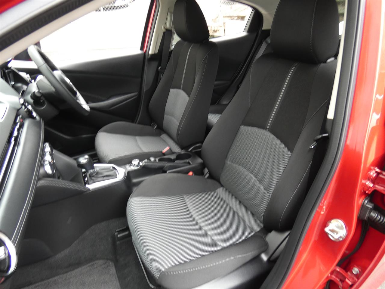 2017 Mazda DEMIO