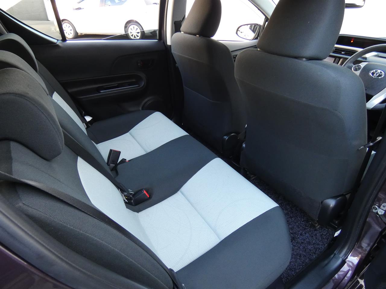 2014 Toyota AQUA