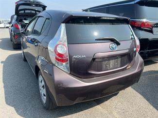 2014 Toyota AQUA - Thumbnail