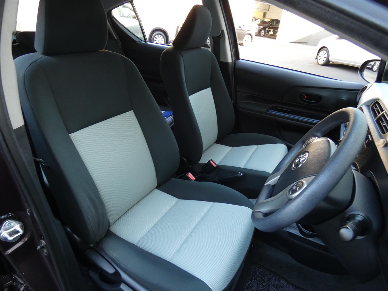 2014 Toyota AQUA