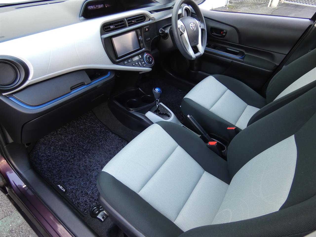 2014 Toyota AQUA