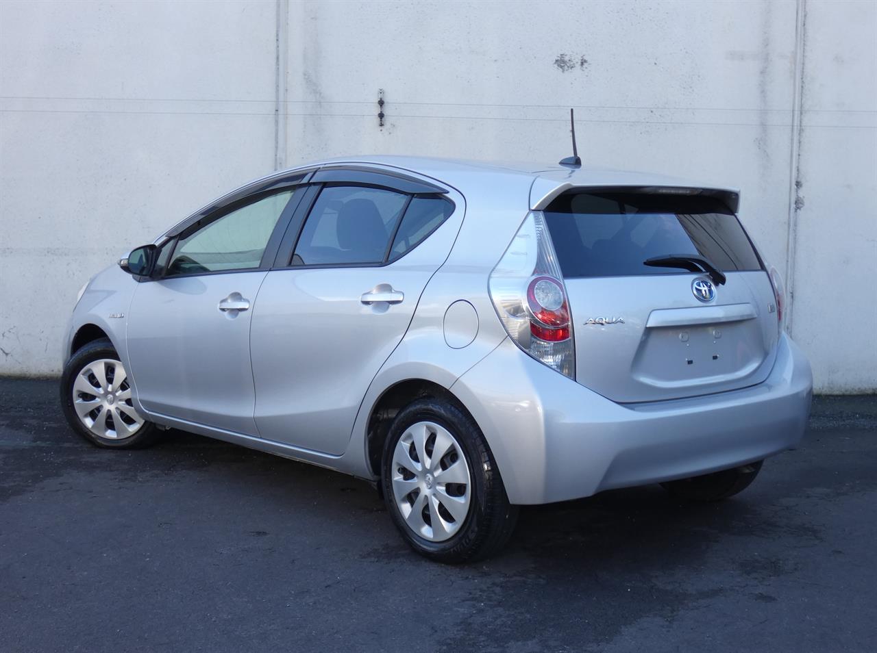 2014 Toyota AQUA