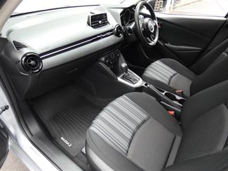 2021 Mazda 2 - Thumbnail