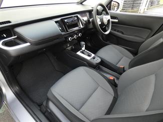 2020 Honda FIT - Thumbnail