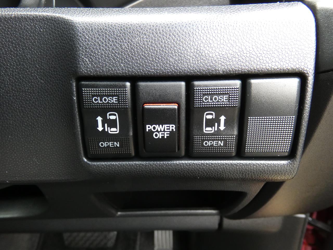 2016 Mazda Premacy