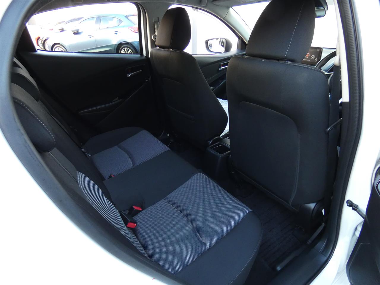 2017 Mazda DEMIO