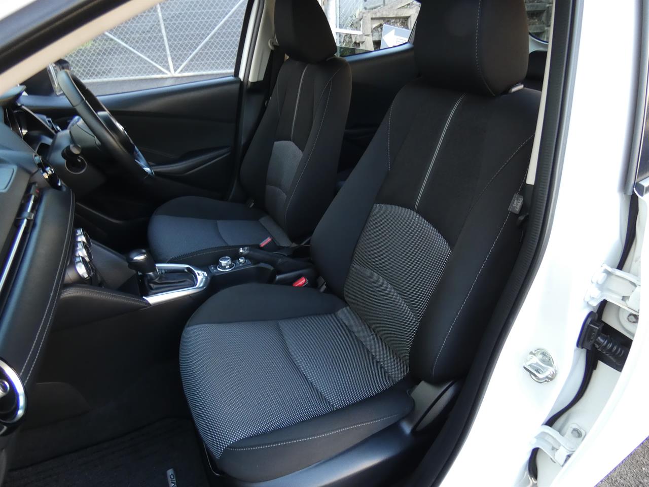 2017 Mazda DEMIO