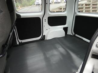 2021 Nissan NV200 - Thumbnail